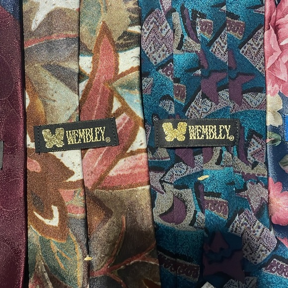 Lot of 7 Clip On Ties - Picture 6 of 7